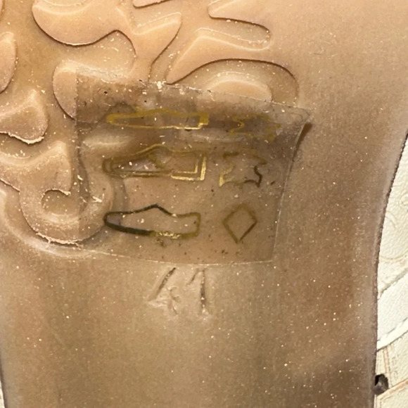 Gold Button Size 41 - Picture 6 of 8